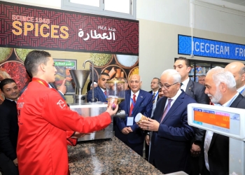 حجازي يفتتح مدرسة “فتح الله الدولية للتكنولوجيا التطبيقية” فى مجال التجارة الحديثة بالإسكندرية 