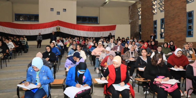 وزير التربية والتعليم: النماذج الاسترشادية تقدم الاسئلة المطابقة لمواصفات امتحانات الثانوية العامة