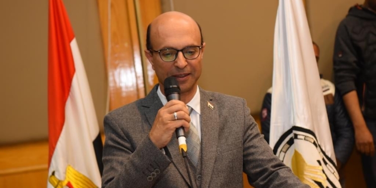 الدكتور أحمد المنشاوي رئيس جامعة أسيوط