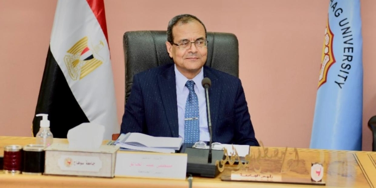 الدكتور مصطفى عبدالخالق رئيس جامعة سوهاج