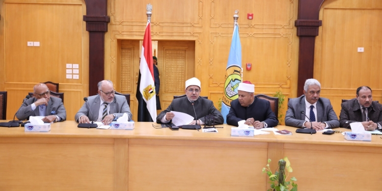 مجلس جامعة الأزهر يوافق على مقترح فتح كلية للخدمة الاجتماعية للبنين