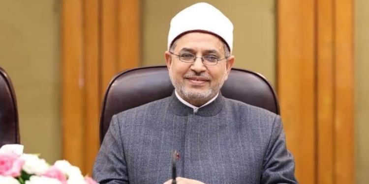 رئيس جامعة الأزهر يهنئ طلاب الجامعة الحاصلين على المركز الأول في مشروعات التخرج بأكاديمية البحث العلمي