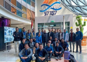 جامعة الأزهر : طلاب كلية الصيدلة يزورون مستشفى 57357 حاملين الهدايا