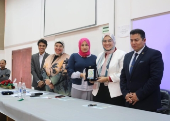 طالبات طب الأسنان بالأزهر يحصلن على المركز الأول في المسابقة العلمية بجامعة قناة السويس