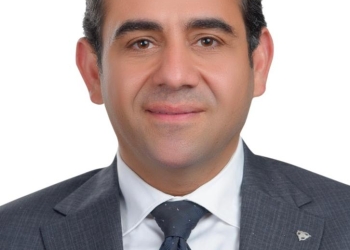 السيرة الذاتية للدكتور شريف صالح القائم بأعمال الإدارة المركزية لشئون الطلاب الوافدين