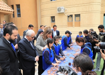 وزيرا التعليم والتخطيط يتفقدان مدرسة “مدينتي للغات” للاطلاع على النموذج التعليمي المطبق بها