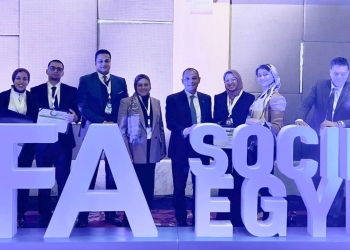 فوز الألمانية بالقاهرة بالميدالية البرونزية في مسابقة تحدى البحوث لعام 2023