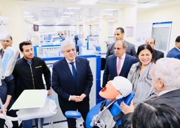 وزير التعليم العالى يفتتح المبنى الجديد لعيادات طب الأسنان بالجامعة البريطانية