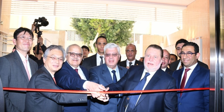 بتكلفة 20 مليون دولار.. عاشور والخشت يفتتحان مبنى عيادات أبو الريش الجديدة