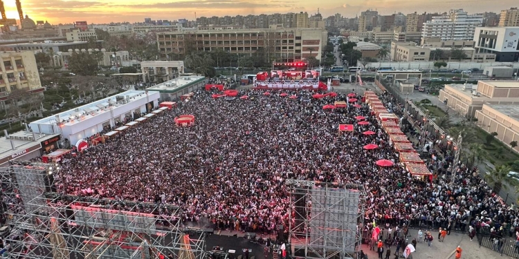 بحضور الآلاف.. حفل ترفيهي مجاني لطلاب جامعة عين شمس| صور