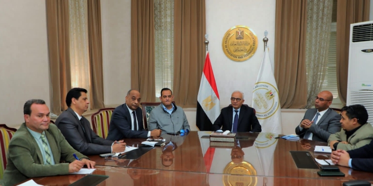 وزير التربية والتعليم: إتاحة الروابط الالكترونية للمناهج من الرابع الابتدائي إلى الثالث الاعدادي العام المقبل