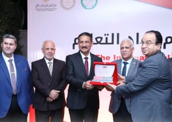 سلومة يكرم الدكتور محمد يسري لاسهاماته في جودة التعليم