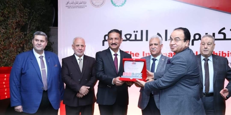 سلومة يكرم الدكتور محمد يسري لاسهاماته في جودة التعليم