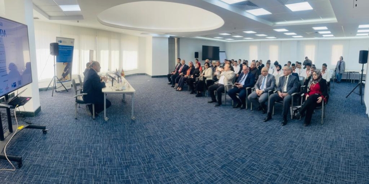 اعتماد شهادات طلاب مدرستين تكنولوجيا التطبيقية من اتحاد الغرف الألمانية للتجارة والصناعة