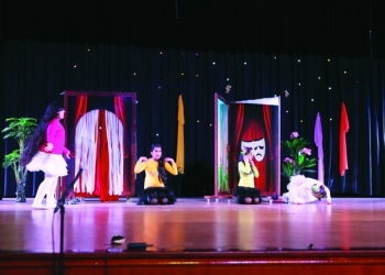 «التعليم» توجه الإدارات بتنفيذ فعاليات المسرح المدرسي