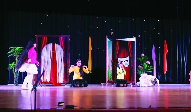 «التعليم» توجه الإدارات بتنفيذ فعاليات المسرح المدرسي