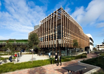 جامعة جنوب أستراليا تفتح باب التقديم على منح دراسية ممولة جزئيا