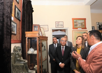 وزيرا التعليم والثقافة يشهدان فعاليات احتفالية للنشاط الفني والمسرحي بمدرسة النصر للغات