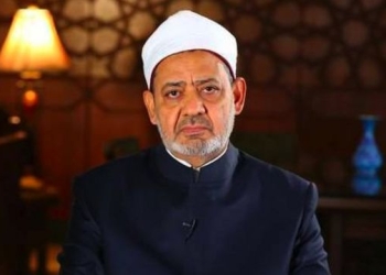 شيخ الأزهر يهنئ الرئيس السيسى والأمة الإسلامية بحلول عيد الفطر المبارك