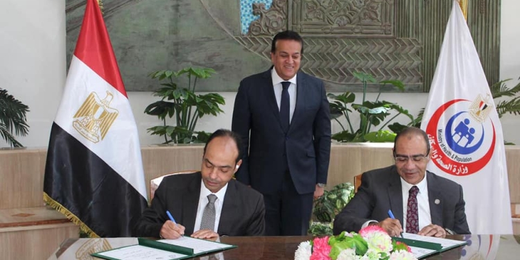 للتعاون في مجالات التعليم والنهوض بمالأطباء.. تعاون بين لجنة التخصصات الصحية والمجلس الصحي المصري