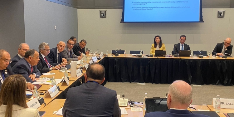 المالية: «تأمين التمويل» ضرورة ملحة للإنفاق على الصحة والتعليم والغذاء