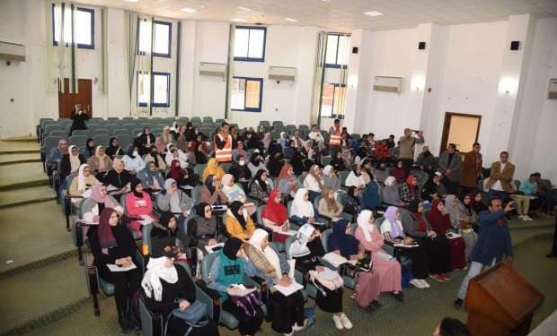 انطلاق مجموعات الدعم المدرسي المجمعة لطلاب الإعدادية بمطروح