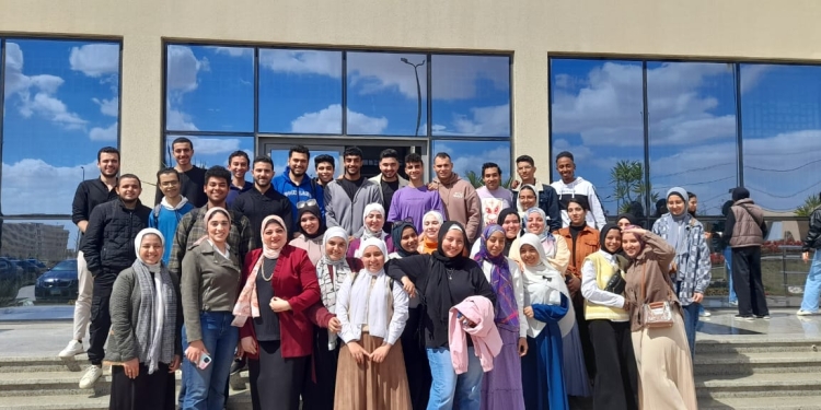 طلاب علوم جلوان فى مدينة زويل