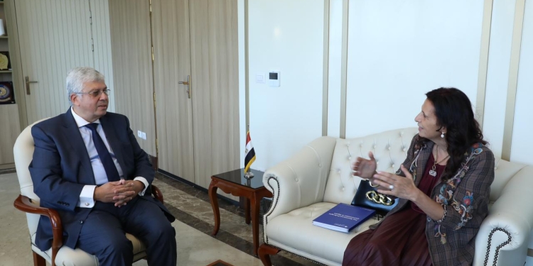 وزير التعليم العالي يستقبل المدير التنفيذي لهيئة “فولبرايت”