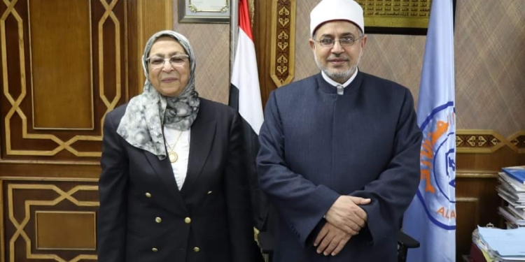 رئيس جامعة الأزهر يهنئ الدكتورة راجية طه لاختيارها نائبًا لرئيس هيئة ضمان الجودة والاعتماد
