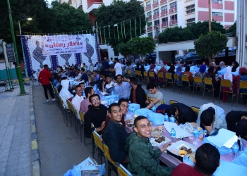 طلاب من أجل مصر جامعة سوهاج ينظمون أطول مائدة إفطار