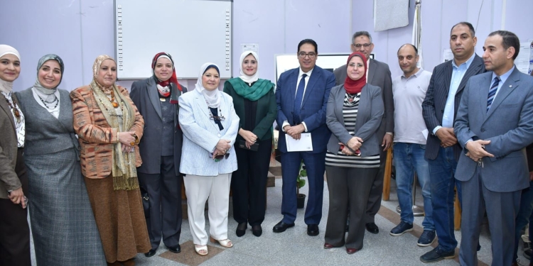 كليات جامعة القاهرة تنظم معرض ملابس مجاني للطلاب بمناسبة عيد الفطر