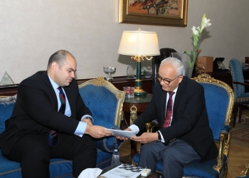 وزير التربية والتعليم: دمج القضايا المجتمعية فى المناهج وتوعية الطلاب بمفهوم حماية المنافسة