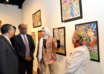  التربية والتعليم والسفارة الهندية بالقاهرة تنظمان معرض “لمحات من الهند للمعلمين” بدار الأوبرا