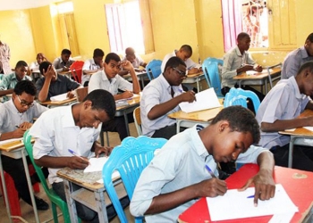 تحويل ومعادلة وتأجيل.. ضوابط قبول الطلاب العائدين من السودان بالمدارس المصرية