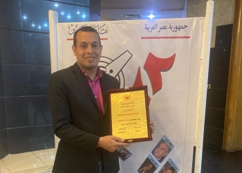 نقابة الصحفيين تكرم الصحفي يحيى الصباغ عن ماجستير ” فن المقاله “
