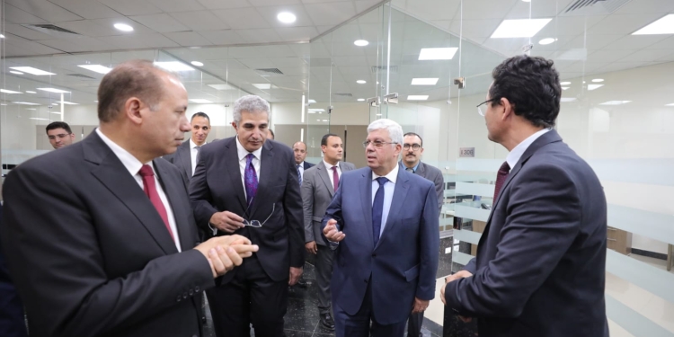 عاشور: التحول الرقمي على رأس أولويات وزارة التعليم العالي