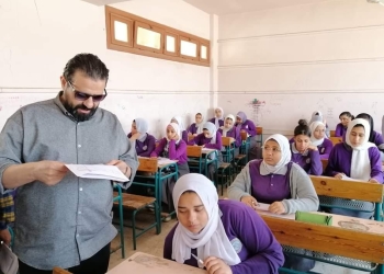 التعليم تُحذر طلاب الثانوية العامة من الحل في كراسة الأسئلة