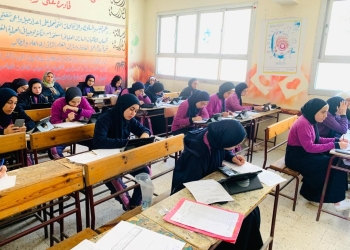 خطة «التعليم» لتطبيق «البوكليت» بامتحانات الشهادة الإعدادية