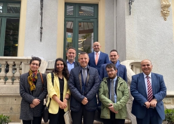 «حقوق عين شمس» توقع اتفاقية تعاون مع نظيرتها بجامعة ليون الفرنسية