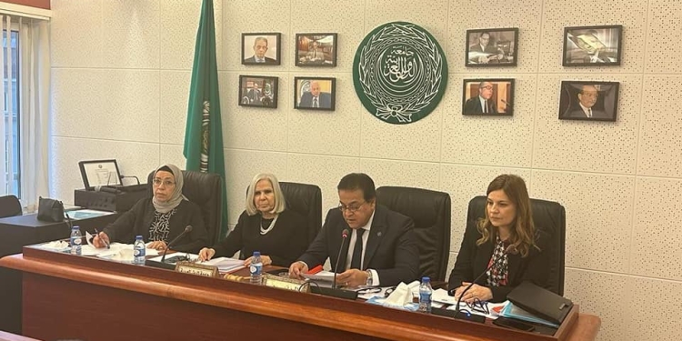 عبدالغفار يفتتح أعمال المكتب التنفيذي لمجلس وزراء الصحة العرب