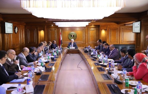 1000 جنيه مكافآة للعاملين بالجامعات.. تفاصيل