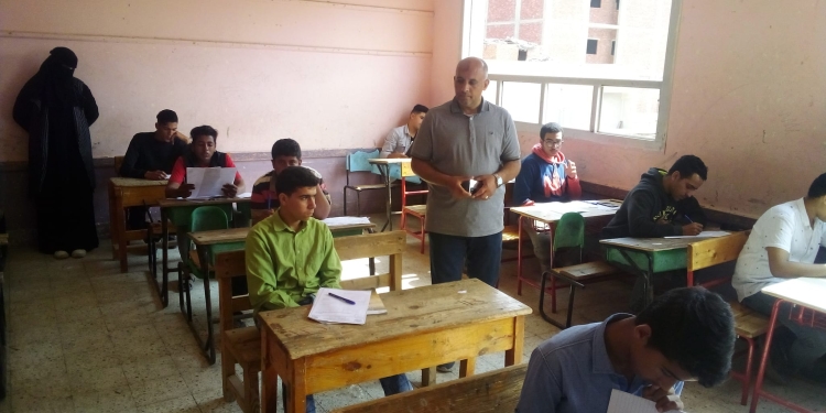 وفقًا للمنظور والخبرات العالمية.. التربية والتعليم: تعلن موعد الكشف عن مناهج المرحلة الإعدادية الجديدة