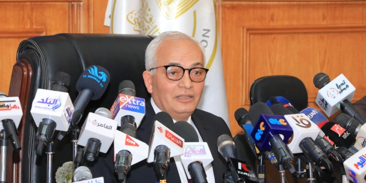  التربية والتعليم عن أسئلة امتحانات الثانوية العامة 2023: الامتحان أوبن بوك “مش هنجيب ألغاز”