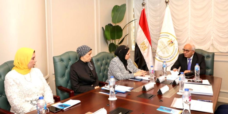 التربية والتعليم: إعداد قاعدة بيانات لمنظومة التدريب تشمل الحقائب والمدربين والبرامج المنفذة