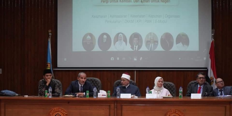 مستشار شيخ الأزهر لشؤون الوافدين تشارك في حفل استقبال طلاب إندونيسيا الجدد