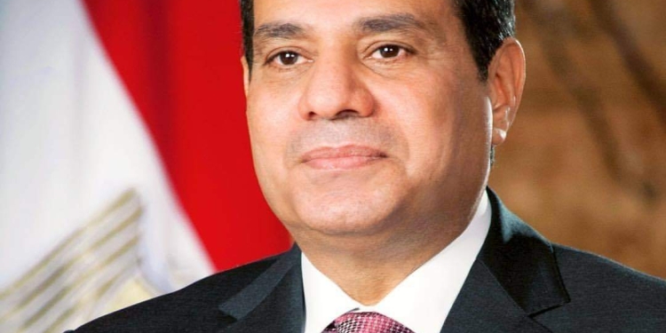 الرئيس السيسي يوفد مندوبًا للتعزية في وفاة أحمد محمد أبو العينين