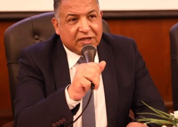 نائب رئيس جامعة الأزهر يفتتح ندوة مبادئ القانون الدولي الإنساني ويهنئ طالبات الشريعة والقانون