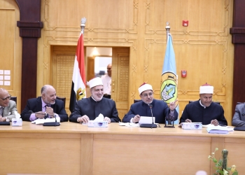 مجلس جامعة الأزهر يشكر الإمام الأكبر ويهنئ راجية طه وحفظة القرآن الكريم