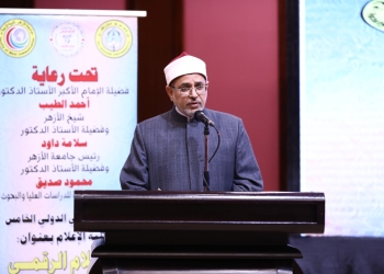 رئيس جامعة الأزهر خلال كلمته في مؤتمر: «الإعلام الرقمي وإدارة الأزمات» يطالب بإعلاء صوت العقل والسماح على صوت المدفع والسلاح