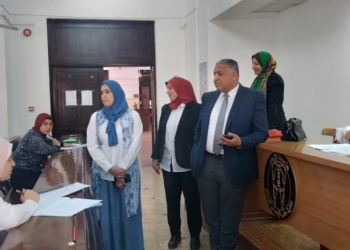 نائب رئيس جامعة الأزهر يتفقد امتحانات الدراسات العليا بكلية طب الأسنان ويتابع العملية التعليمية بالهندسة